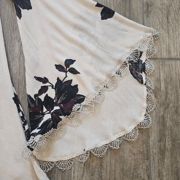 Free People Wanderer Mini Dress Womens Size S Ivory Combo Bell Sleeve Cut Out - Picture 7 of 16